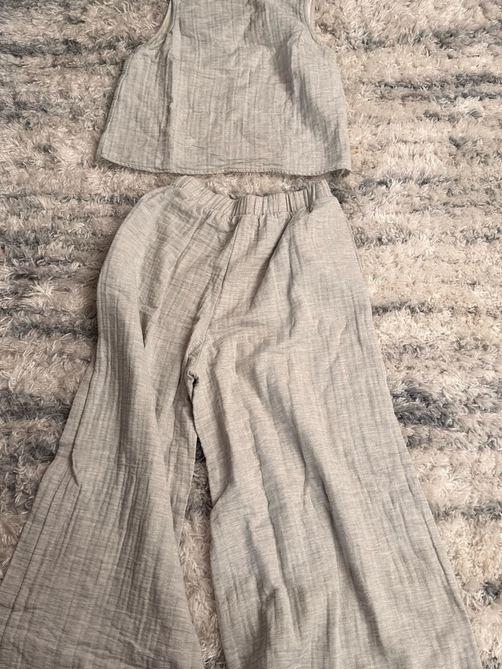 Women’s Light Gray Tank Top - Minimal Linen-Blend